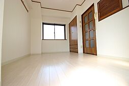 エステート三滝 5階1Kのリビング/ダイニング