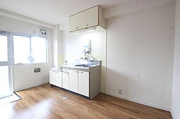 ファミリー希美香 4階2DKのリビング/ダイニング