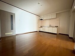 コーポMSD 2階3LDKのリビング/ダイニング