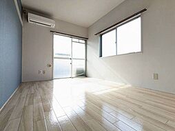 ジャルダン中山 3階1Kのリビング/ダイニング