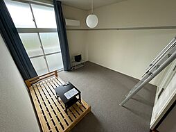 レオパレスＧｒｅｅｎＣｏｕｒｔ 2階1Kのリビング/ダイニング