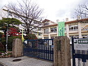 小学校「広島市立仁保小学校まで159ｍ」