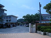 小学校「廿日市市立阿品台西小学校まで1721ｍ」