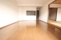 ホウライツルビル 7階4LDKのリビング/ダイニング