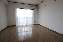 ソレイユ白島 4階1Kのリビング/ダイニング