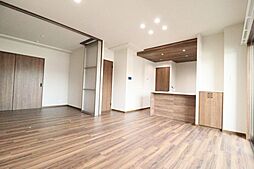 ラインヴァント東雲 4階3LDKのリビング/ダイニング