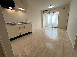 イーストヒルズＩ 2階1LDKのリビング/ダイニング