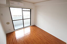 第2コーポ古屋 4階1Kのリビング/ダイニング