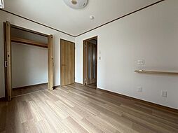 新見ビル 4階1LDKのリビング/ダイニング