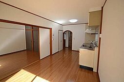 Ｋ’ｓＢ　ＵＳＨＩＴＡＨＯＮＭＡＣＨＩ 1階3DKのリビング/ダイニング