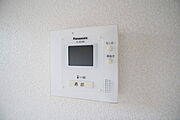 ※写真は別室のものになります。