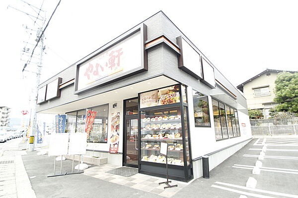 画像20:飲食店「ガスト広島高取店まで109ｍ」