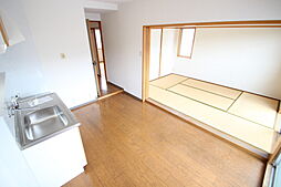 八木フラット 3階2DKのリビング/ダイニング