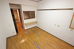 エステートベネフィット5フルタ 6階1Kのリビング/ダイニング