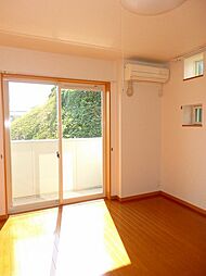 プレ・ボヌール　II 2階1Kのリビング/ダイニング