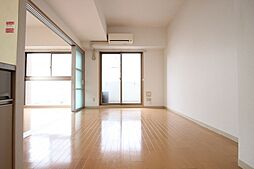 クレスト小町 4階1LDKのリビング/ダイニング