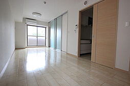 シャト−・ドゥ・オムネス 4階1LDKのリビング/ダイニング