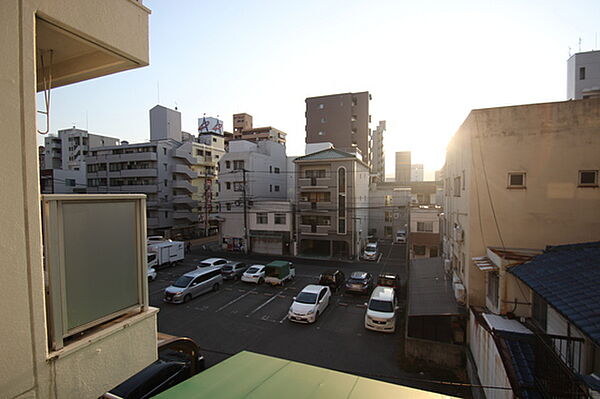 広島県広島市中区榎町(賃貸マンション2DK・4階・42.38㎡)の写真 その9