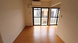 伊井ビル 2階2LDKのリビング/ダイニング