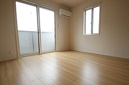 ロワジール 1階1Kのリビング/ダイニング