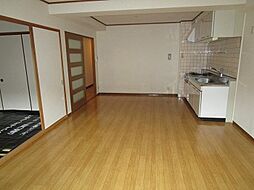 ヤスダビルド7 503 5階2LDKのリビング/ダイニング