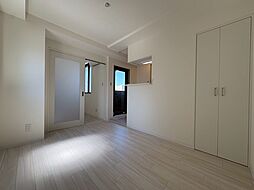 グレース十日市 8階1LDKのリビング/ダイニング