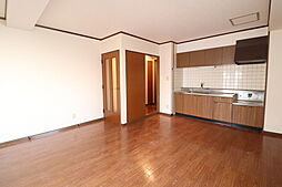 TNコーポ 1階2LDKのリビング/ダイニング