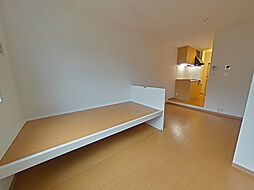 ニホコーポラスIII 2階ワンルームのリビング/ダイニング