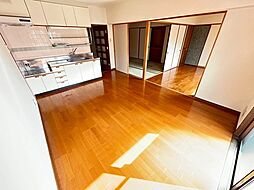 サンドエル 1階3LDKのリビング/ダイニング