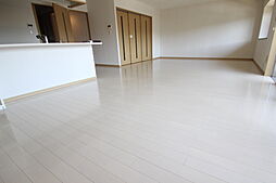 エーデルワイス西原 6階3LDKのリビング/ダイニング