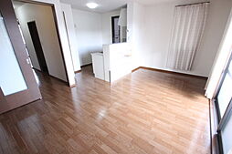 グランシード西原C棟 1階2LDKのリビング/ダイニング