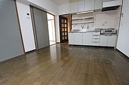 アゼリア祇園 1階3DKのリビング/ダイニング