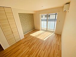 ＬａＶｉｔａ（ラ・ヴィータ） 2階1LDKのリビング/ダイニング