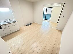 セブンプロートギオンクレスト 1階1LDKのリビング/ダイニング