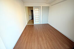 ジョイフリー皆賀 4階1DKのリビング/ダイニング