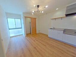 リノリノアパートメント五日市 1階ワンルームのリビング/ダイニング