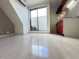 Grandtic la glycine 2階1LDKのリビング/ダイニング