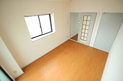 ジョイフリー皆賀 5階1DKのリビング/ダイニング