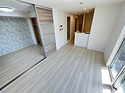 メゾン　カルム 2階1LDKのリビング/ダイニング