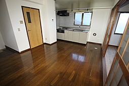 コーポ岡 201 2階2LDKのリビング/ダイニング