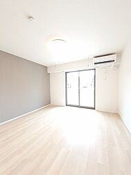 メゾン　プラティーク　A 101 1階ワンルームのリビング/ダイニング