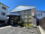 郵便局「山本郵便局まで739ｍ」