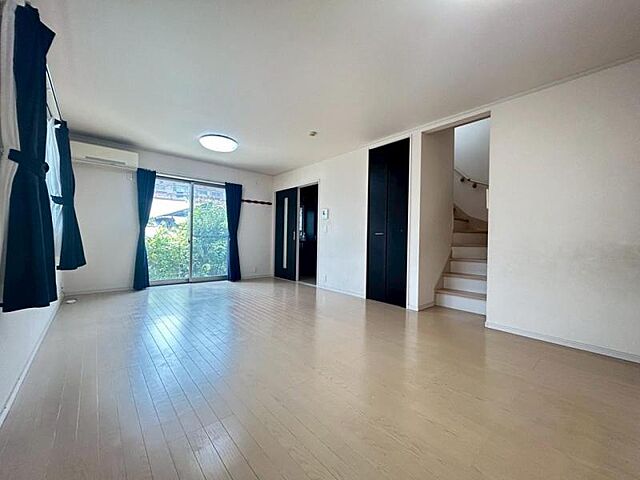 リビング/ダイニング 八王子市諏訪町