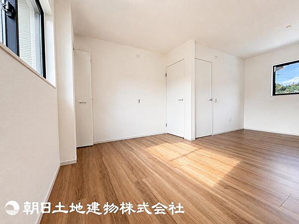 洋室を拡大表示