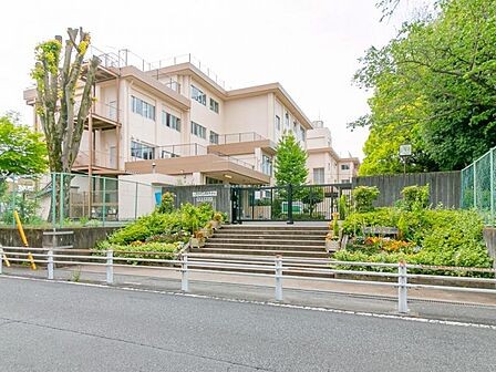 八王子市立陵南中学校迄680m