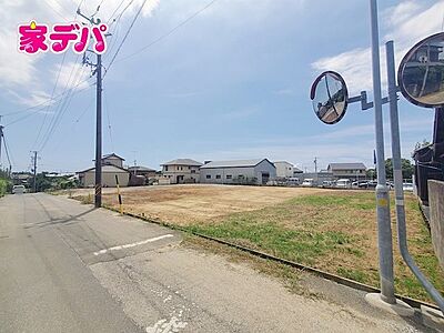 外観：敷地80坪以上！建築条件なし！