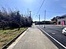 外観：前面道路：東側約4ｍ幅