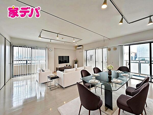 リビング/ダイニングを拡大表示