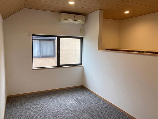 洋室を拡大表示
