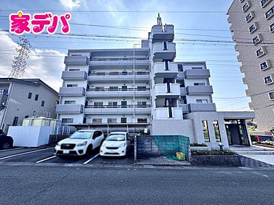 外観:■5階建て4階角住戸4LDK■3面採光で陽当たり風通し良好♪ 外観:■5階建て4階角住戸4LDK■3面採光で陽当たり風通し良好♪